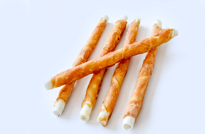 Chicken rolled rawhide stick